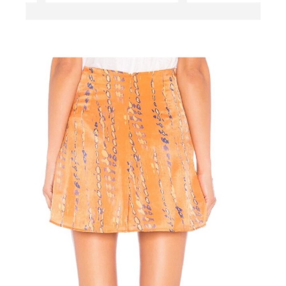 House of Harlow 1960 X REVOLVE Sheila Skirt Tie Dye Multi Print Mini Skirt sz M - Picture 4 of 10